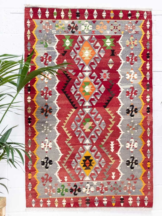 12781 Vintage Turkish Esme Kilim Rug 114x179cm (3.9 x 5.10ft)