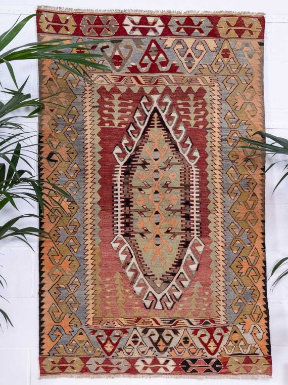 12882 Vintage Turkish Cal Kilim Rug 109x168cm (3.7 x 5.6ft)