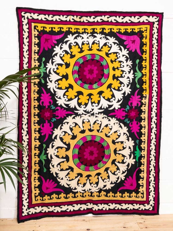 SUZ924 Vintage Tajik Suzani Embroidery 135x192cm (4.5 x 6.3ft)