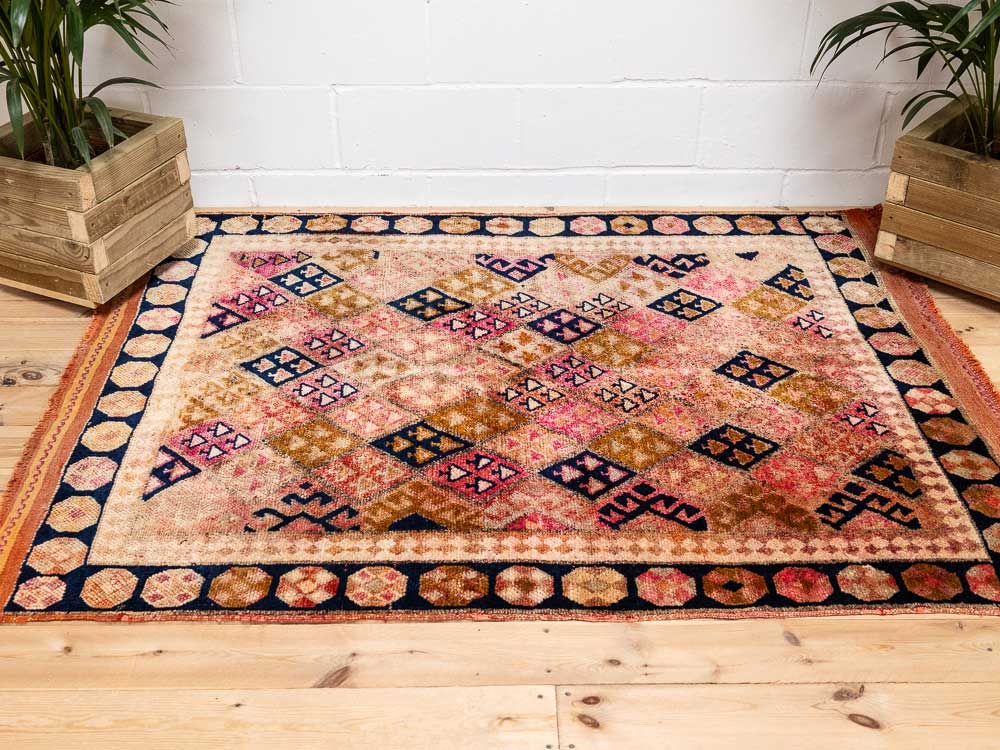 12635 Vintage Kurdish Herki Pile Rug 138x185cm (4.6 x 6.0ft)