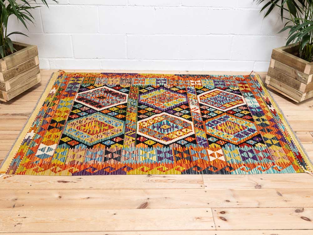 12657 Afghan Vegetable Dyed Kilim Rug 125x174cm (4.1 x 5.8ft)