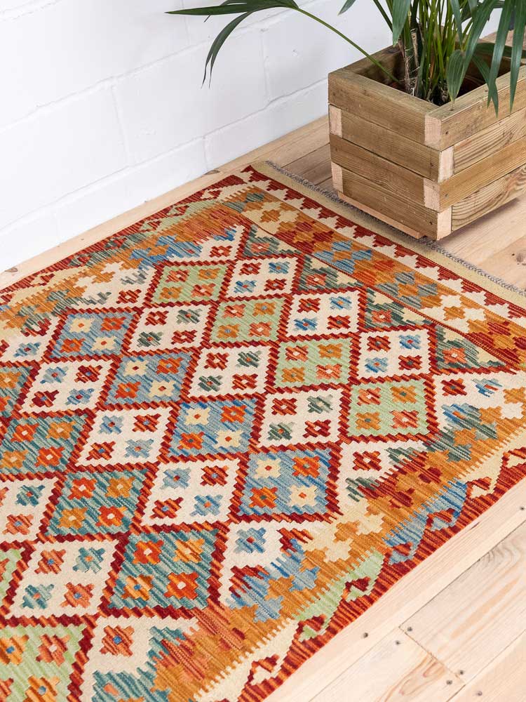 12661 Afghan Vegetable Dyed Kilim Rug 120x191cm (3.11 x 6.3ft)