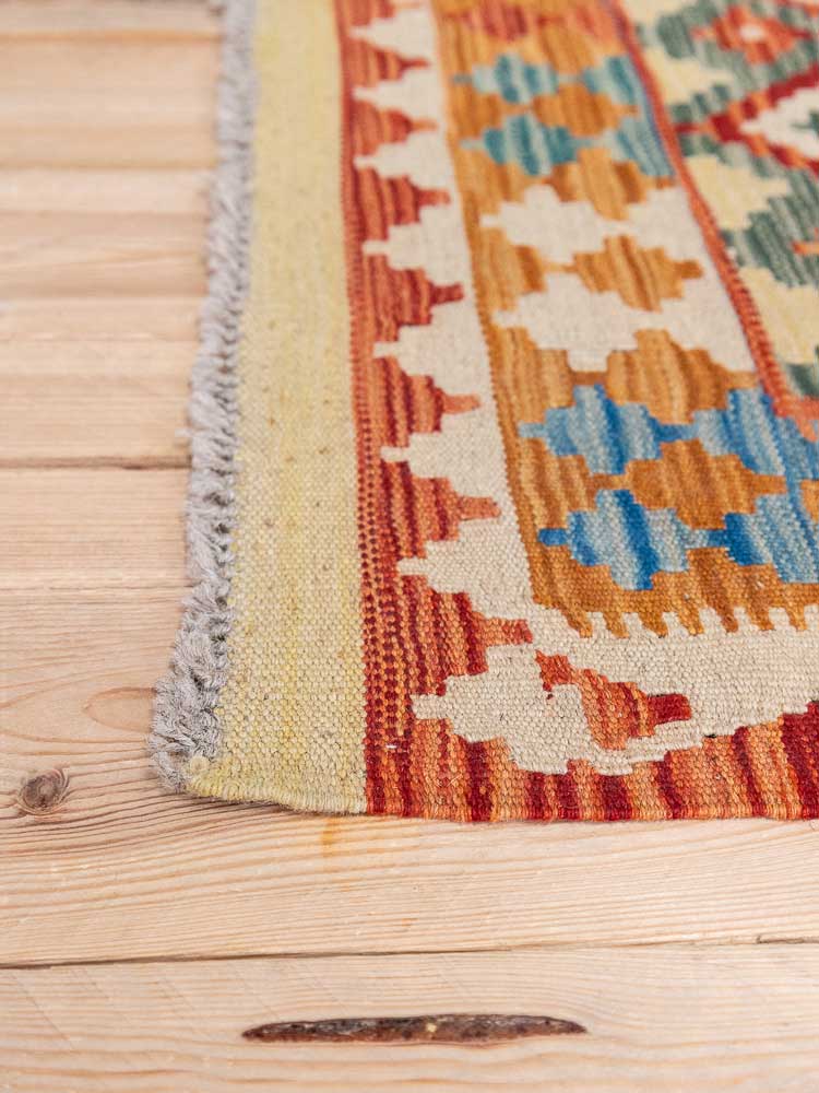 12661 Afghan Vegetable Dyed Kilim Rug 120x191cm (3.11 x 6.3ft)