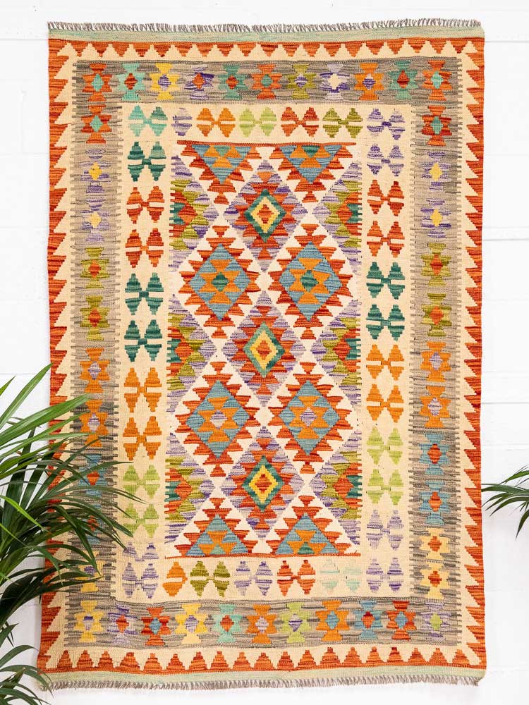 12663 Afghan Vegetable Dyed Kilim Rug 136x200cm (4.5 x 6.6ft)