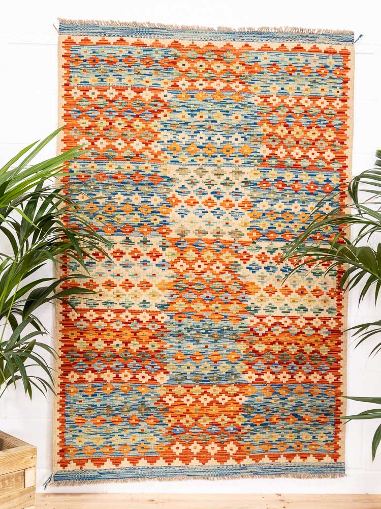 12664 Afghan Vegetable Dyed Kilim Rug 123x189cm (4.0 x 6.2ft)