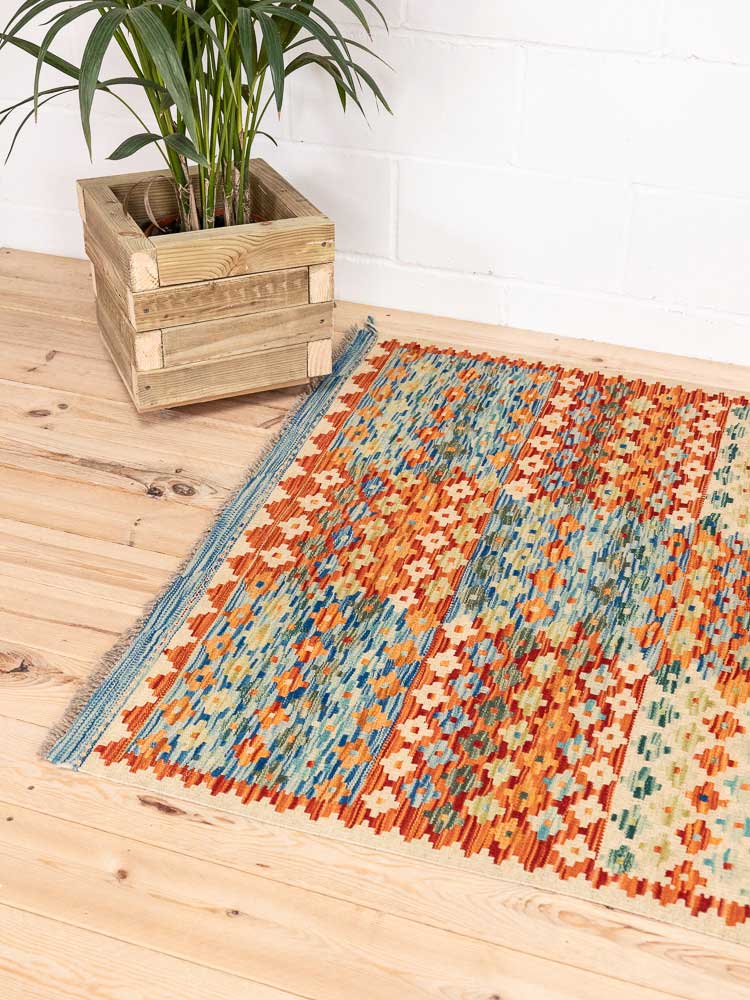 12664 Afghan Vegetable Dyed Kilim Rug 123x189cm (4.0 x 6.2ft)