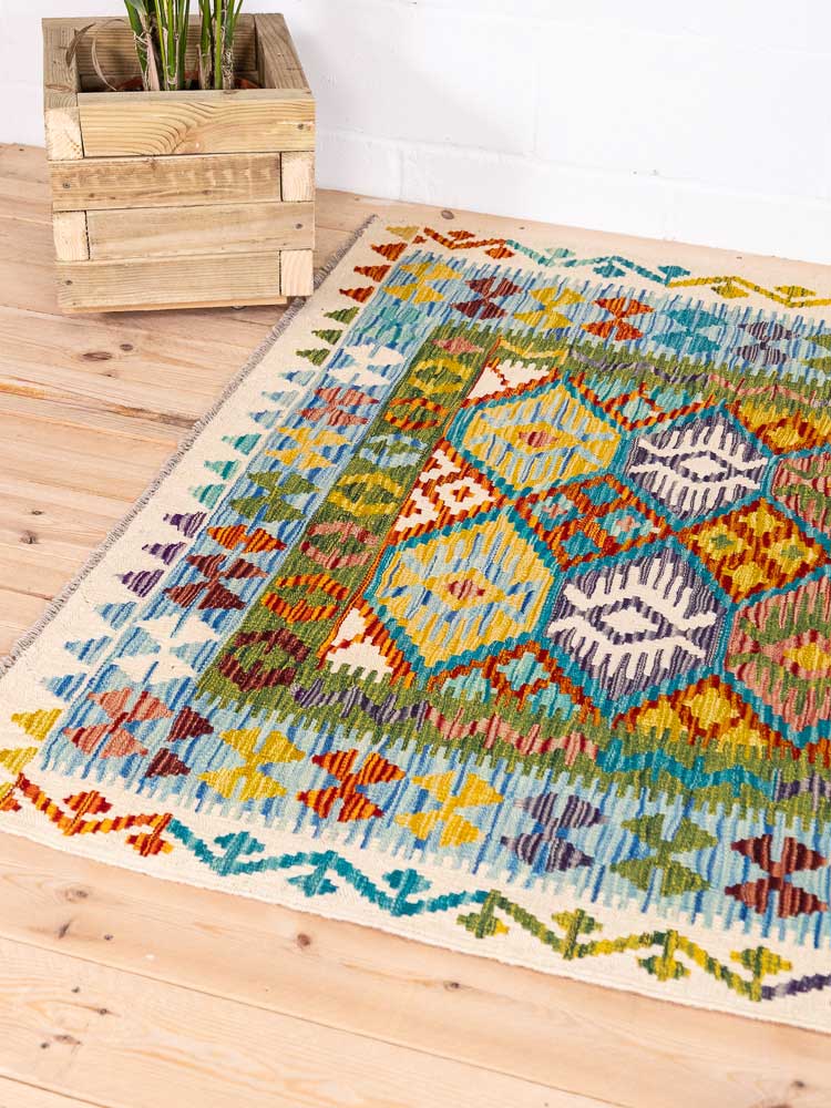 12665 Afghan Vegetable Dyed Kilim Rug 138x182cm (4.6 x 5.11ft)