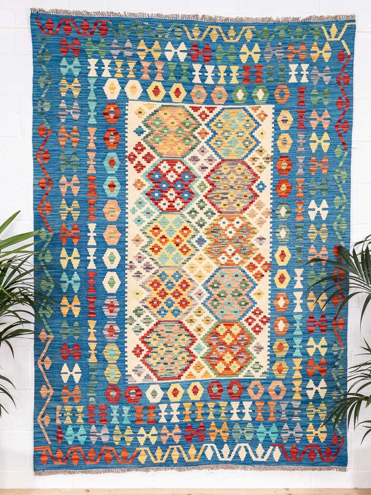 12677 Large Afghan Vegetable Dyed Kilim Rug 173x241cm (5.8 x 7.11ft)