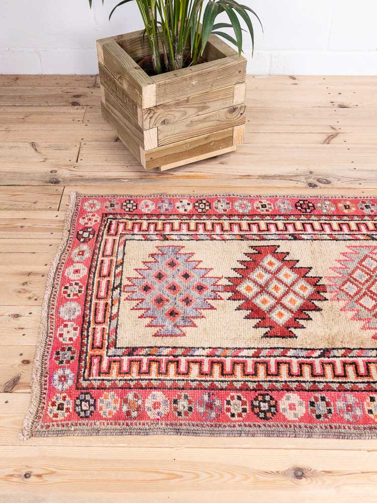 12684 Long Vintage Kurdish Herki Carpet Runner Rug 85x412cm (2.9 x 13.6ft)