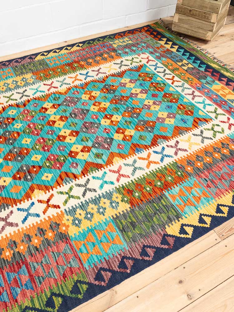 12690 Afghan Vegetable Dyed Kilim Rug 184x247cm (6.0 x 8.1ft)