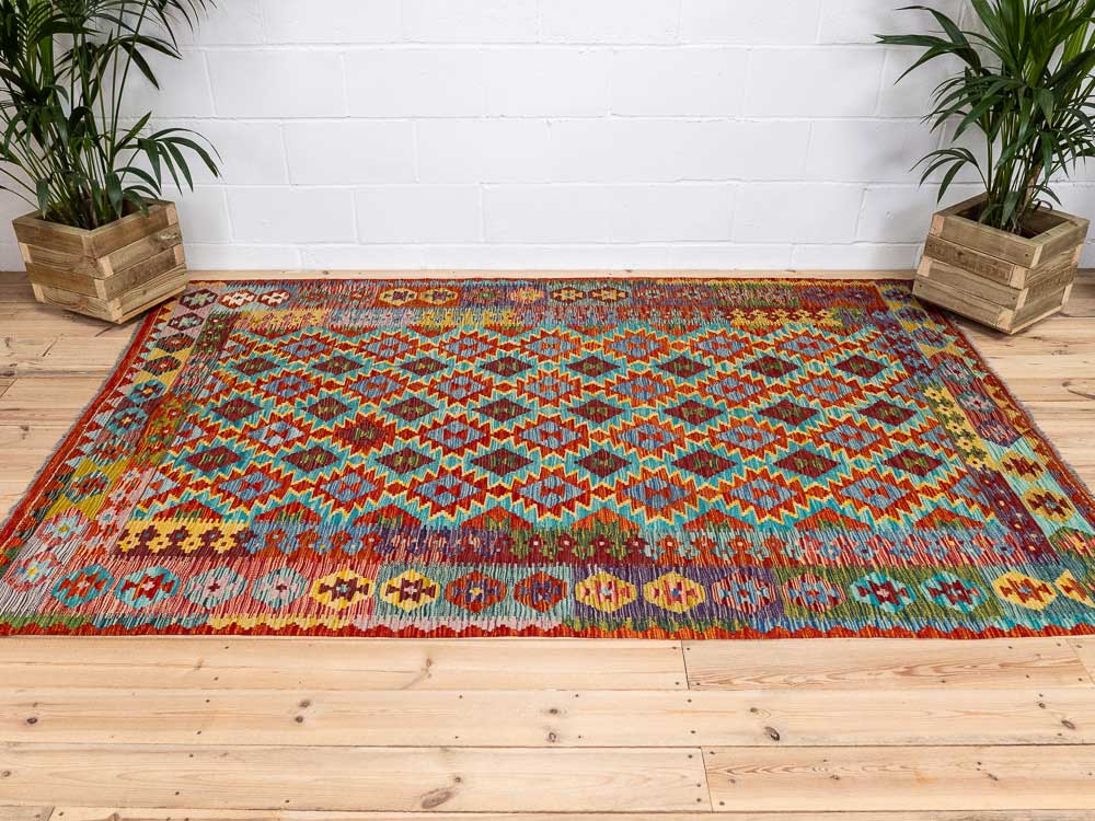 12692 Afghan Vegetable Dyed Kilim Rug 175x267cm (5.8 x 8.9ft)