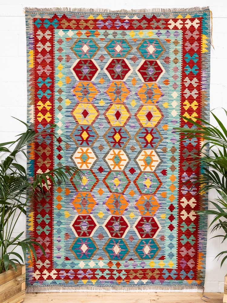 12693 Afghan Vegetable Dyed Kilim Rug 167x250cm (5.5 x 8.2ft)