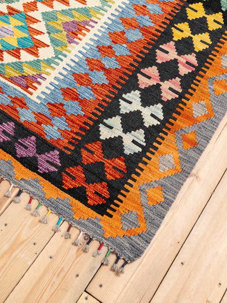 12694 Afghan Vegetable Dyed Kilim Rug 184x257cm (6.0 x 8.5ft)