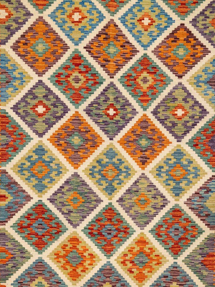 12696 Afghan Vegetable Dyed Kilim Rug 187x245cm (6.1 x 8.0ft)