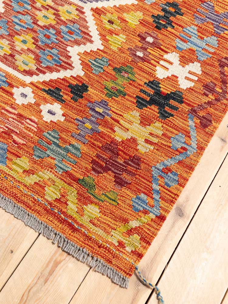 12699 Afghan Vegetable Dyed Kilim Rug 152x202cm (4.11 x 6.7ft)