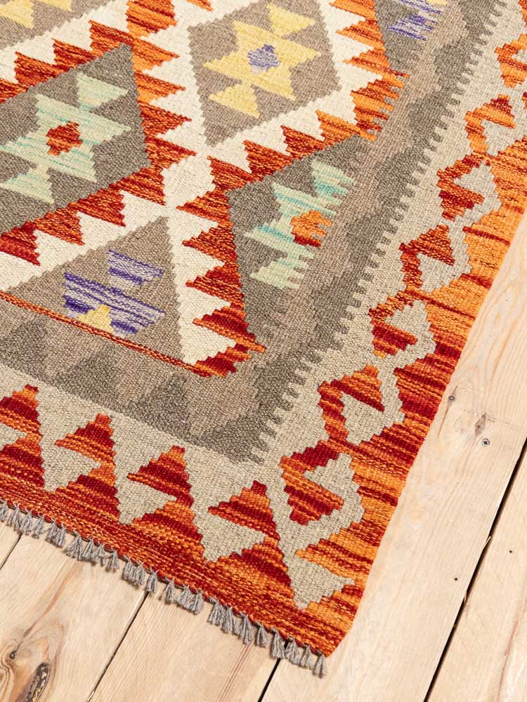 12701 Afghan Vegetable Dyed Kilim Rug 157x204cm (5.1 x 6.8ft)