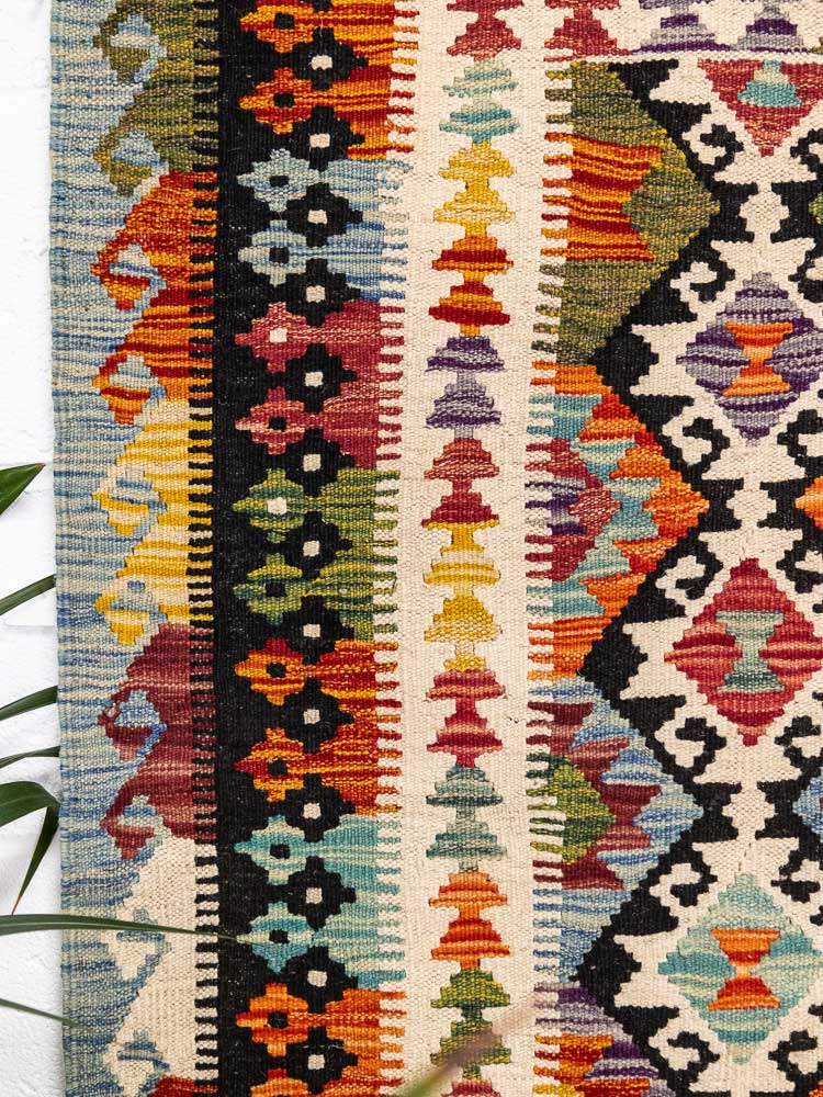 12702 Afghan Vegetable Dyed Kilim Rug 159x201cm (5.2 x 6.7ft)