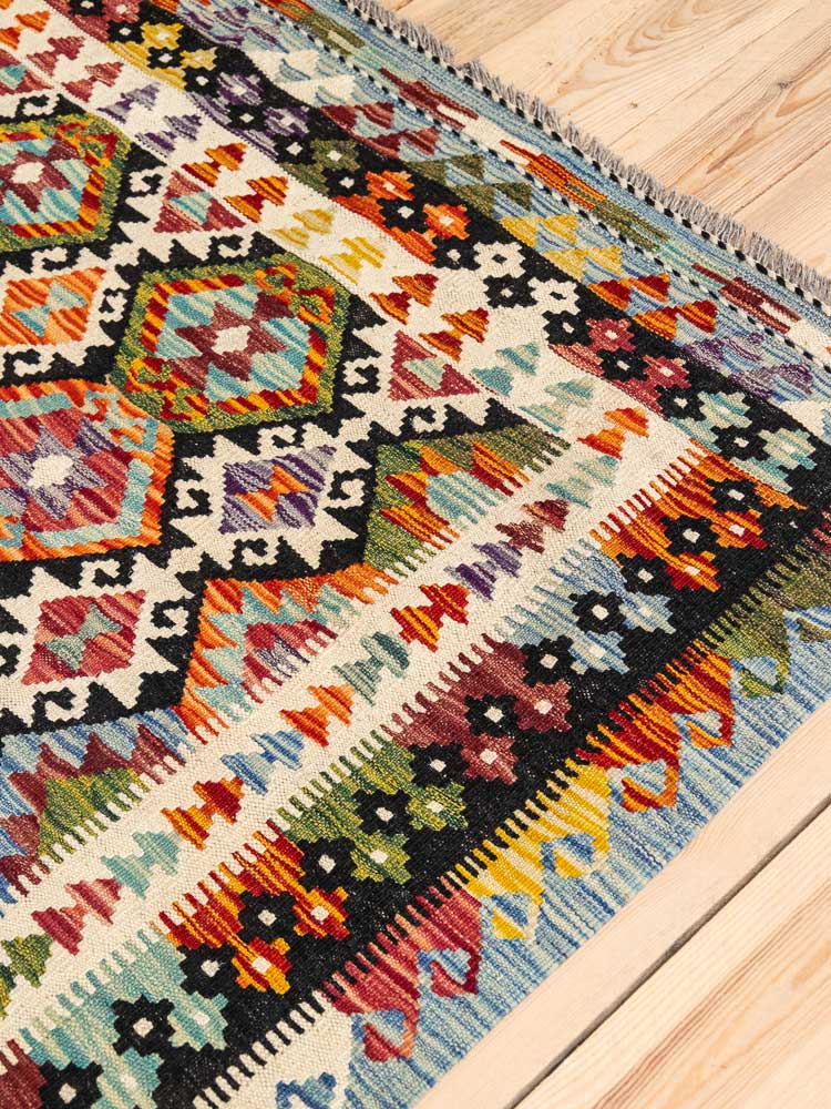 12702 Afghan Vegetable Dyed Kilim Rug 159x201cm (5.2 x 6.7ft)