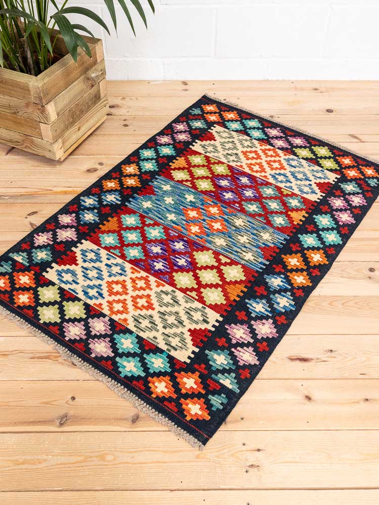 12707 Afghan Vegetable Dyed Kilim Rug 82x122cm (2.8 x 4ft)