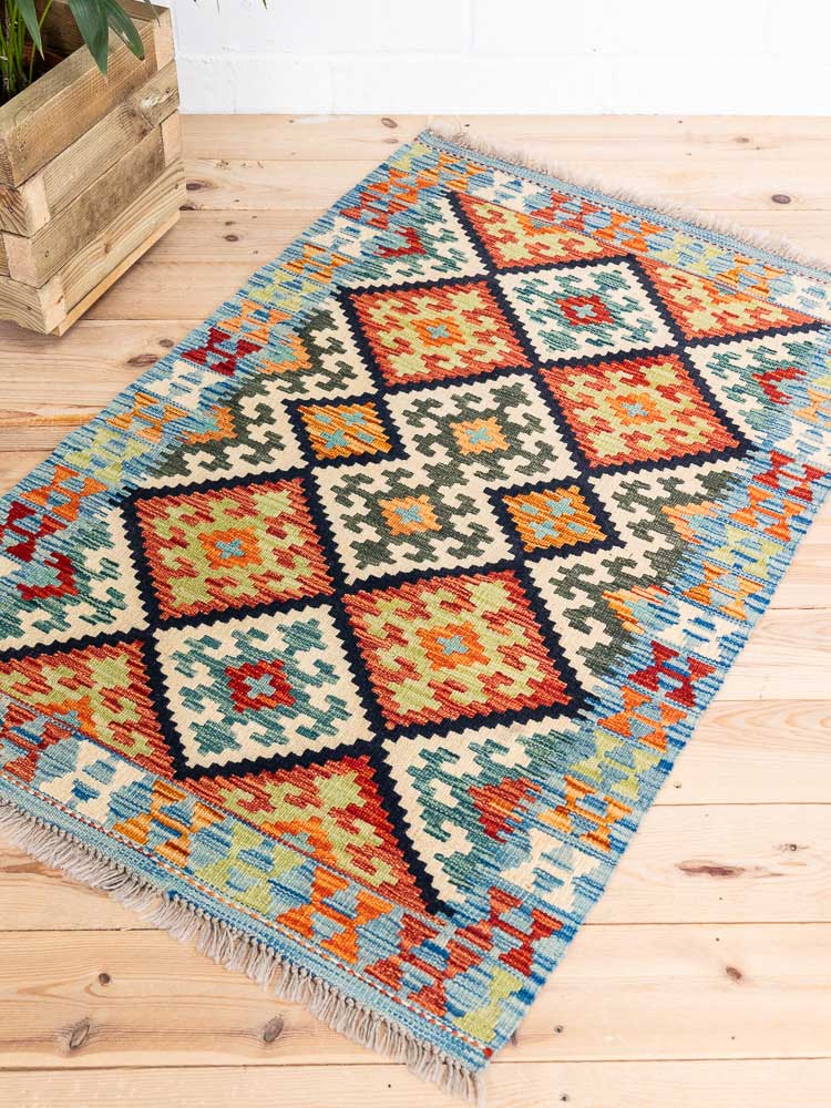 12713 Afghan Vegetable Dyed Kilim Rug 83x127cm (2.8 x 4.2ft)