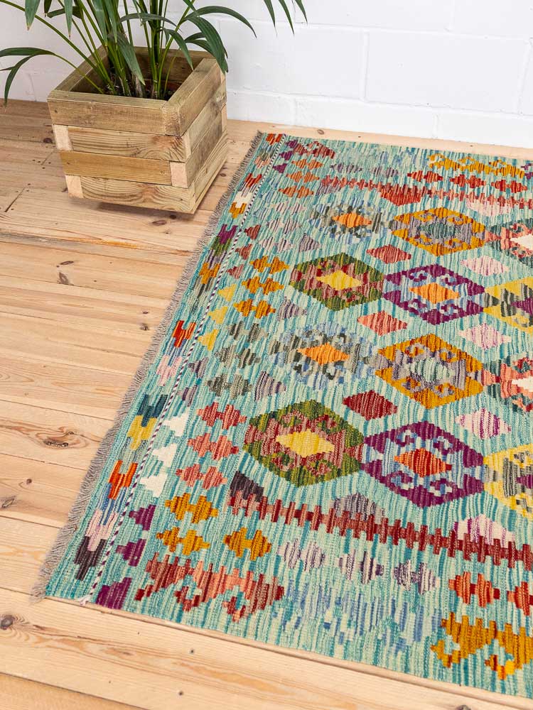 12716 Afghan Vegetable Dyed Kilim Rug 161x208cm (5.3 x 6.9ft)