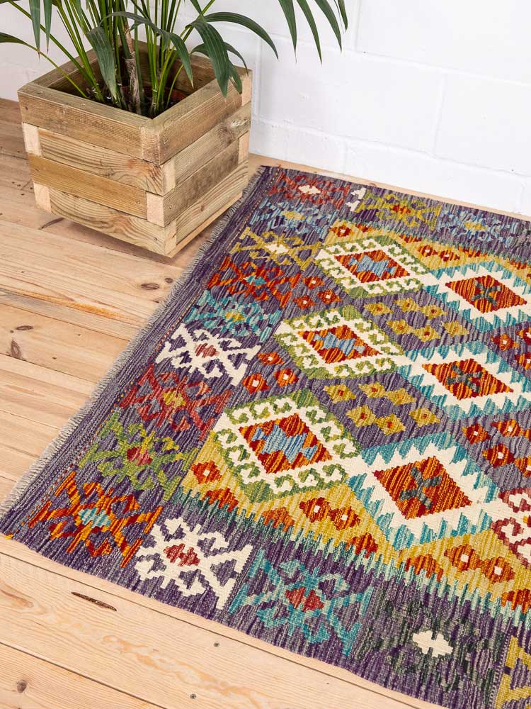 12724 Afghan Vegetable Dyed Kilim Rug 125x204cm (4.1 x 6.8ft)