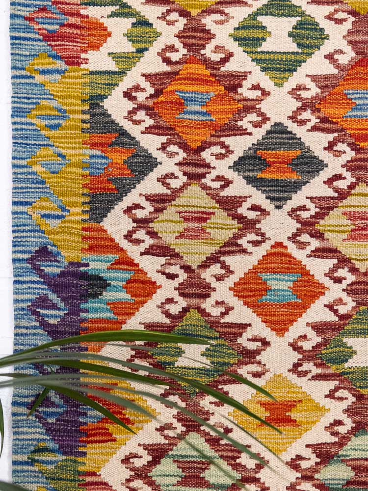 12727 Afghan Vegetable Dyed Kilim Rug 140x189cm (4.7 x 6.2ft)