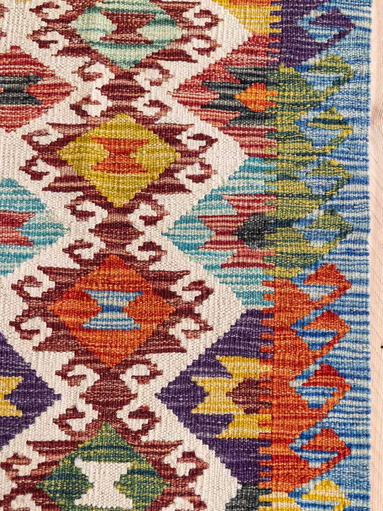 12727 Afghan Vegetable Dyed Kilim Rug 140x189cm (4.7 x 6.2ft)