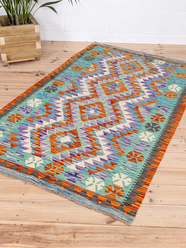 12729 Afghan Vegetable Dyed Kilim Rug 114x191cm (3.9 x 6.3ft)