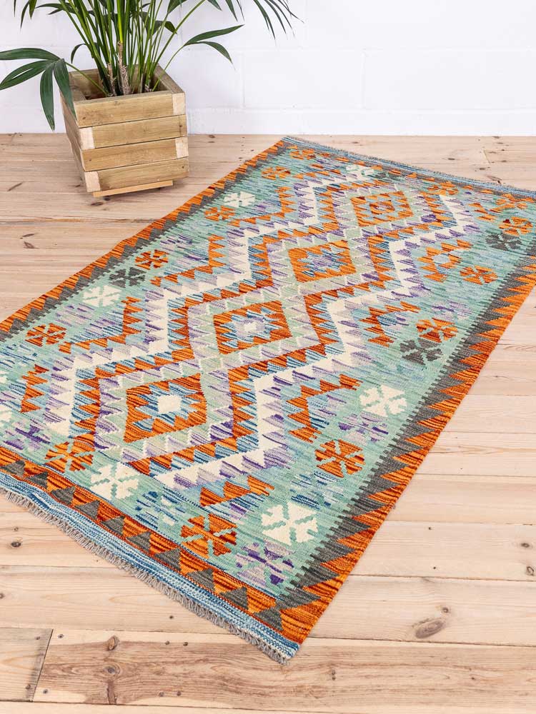 12729 Afghan Vegetable Dyed Kilim Rug 114x191cm (3.9 x 6.3ft)