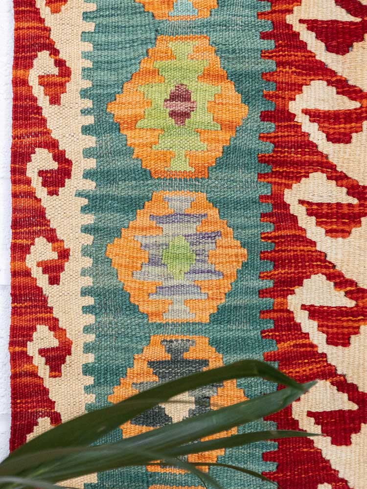 12730 Afghan Vegetable Dyed Kilim Rug 128x176cm (4.2 x 5.9ft)