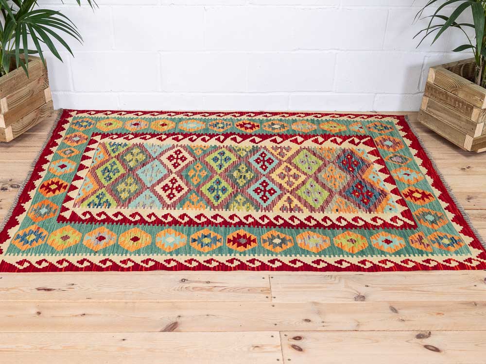 12730 Afghan Vegetable Dyed Kilim Rug 128x176cm (4.2 x 5.9ft)