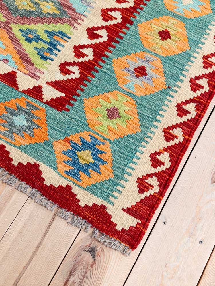 12730 Afghan Vegetable Dyed Kilim Rug 128x176cm (4.2 x 5.9ft)