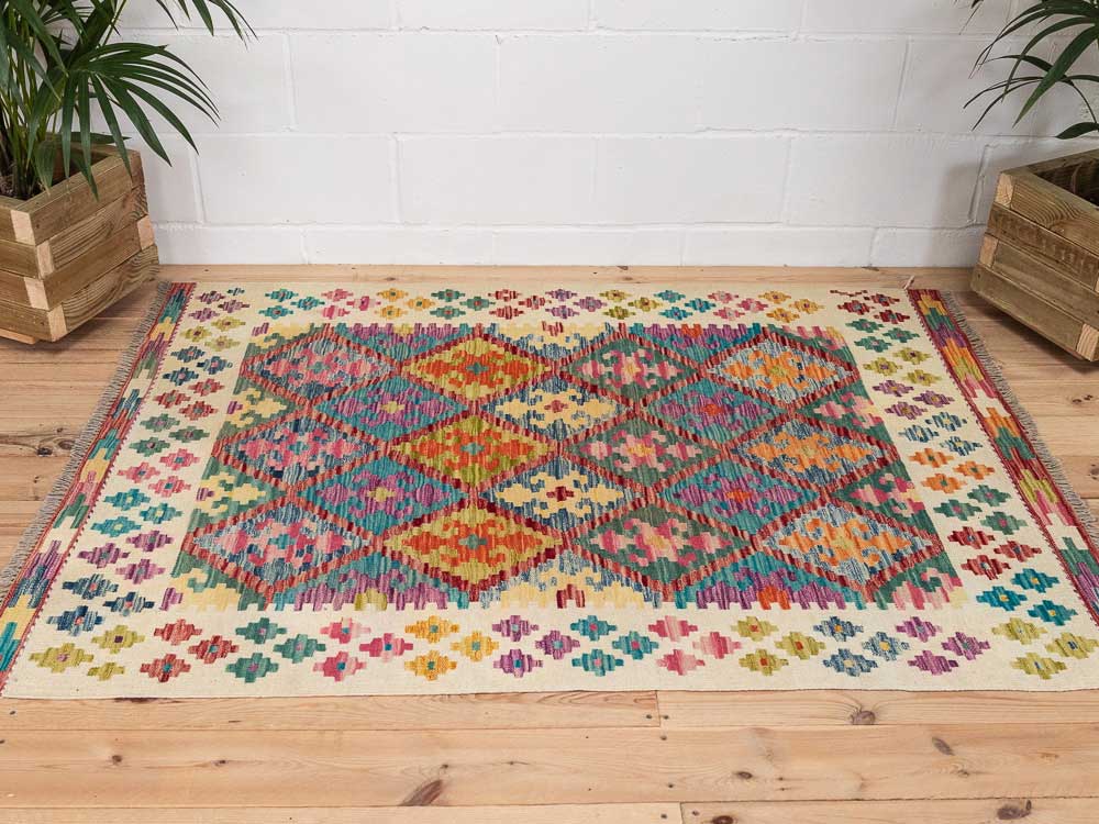 12731 Afghan Vegetable Dyed Kilim Rug 127x175cm (4.2 x 5.8ft)