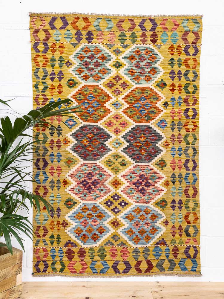 12733 Afghan Vegetable Dyed Kilim Rug 128x193cm (4.2 x 6.4ft)