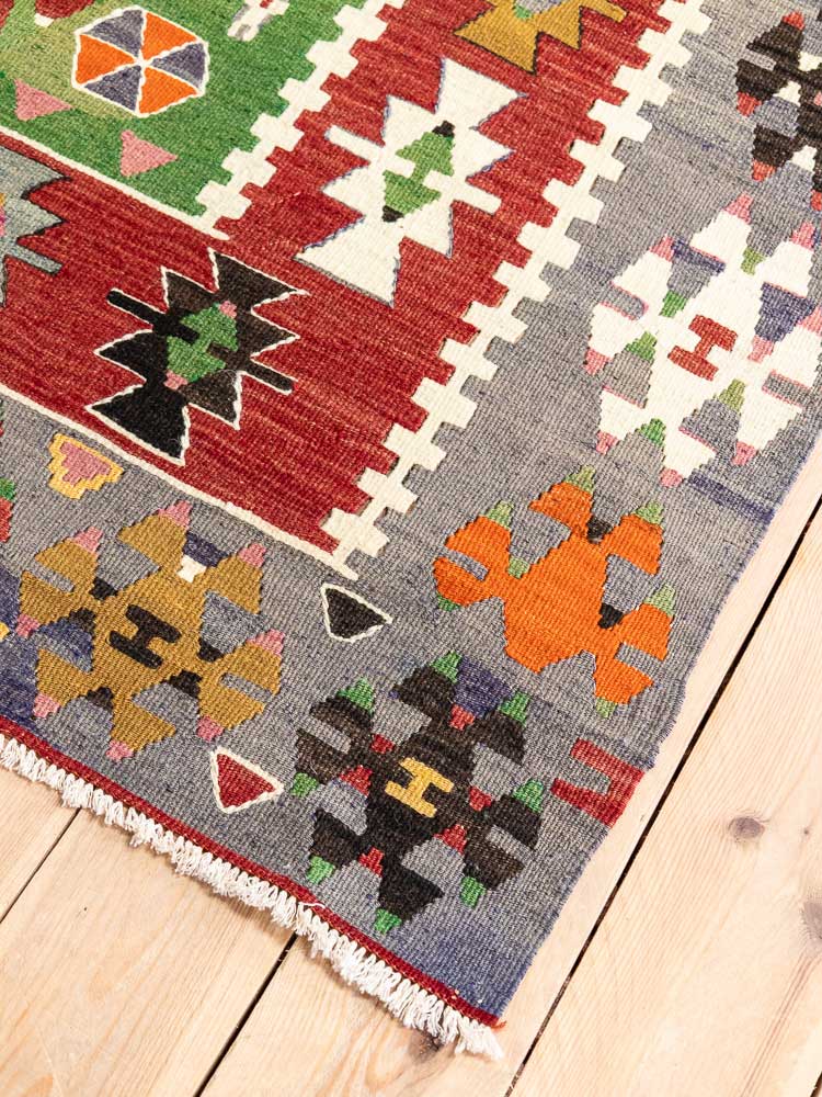 12755 Vintage Turkish Esme Kilim Rug 129x221cm (4.2 x 7.3ft)