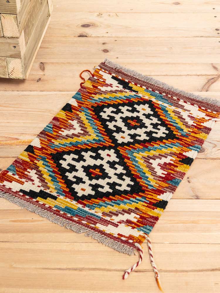 12764 Small Afghan Vegetable Dyed Kilim Rug 40x53cm (1.3 x 1.9ft)