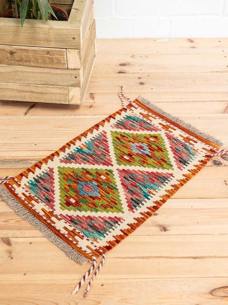 12765 Small Afghan Vegetable Dyed Kilim Rug 39x59cm (1.3 x 1.11ft)