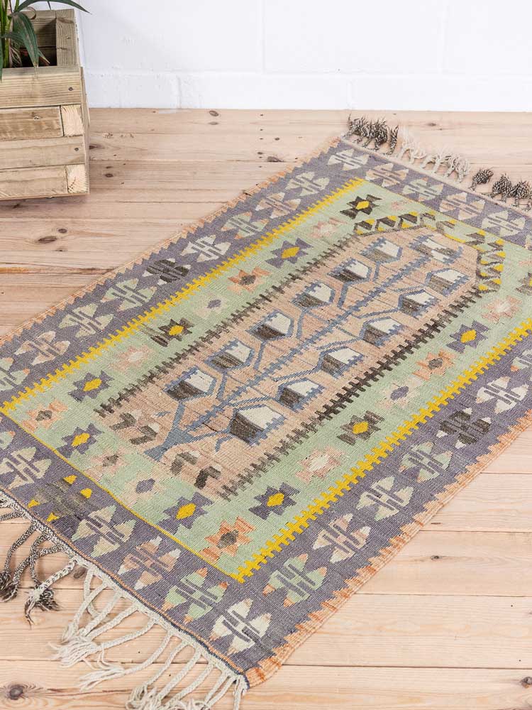 12769 Vintage Turkish Esme Kilim Rug 91x135cm (3 x 4.5ft)