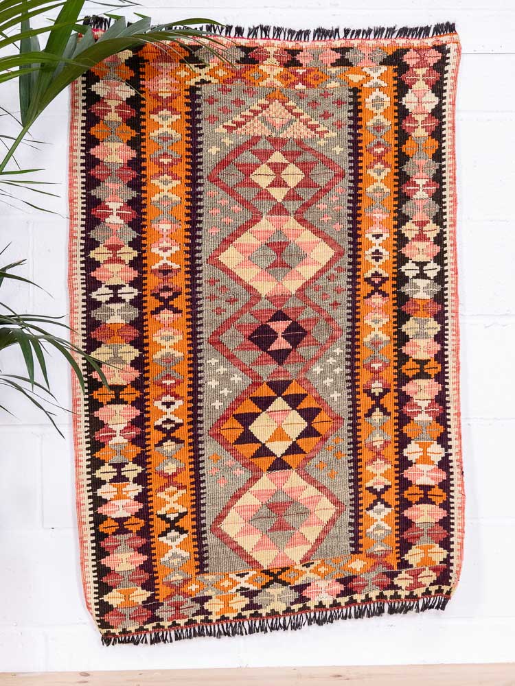 12771 Vintage Gumushane Turkish Kilim Rug 86x135cm (2.10 x 4.5ft)