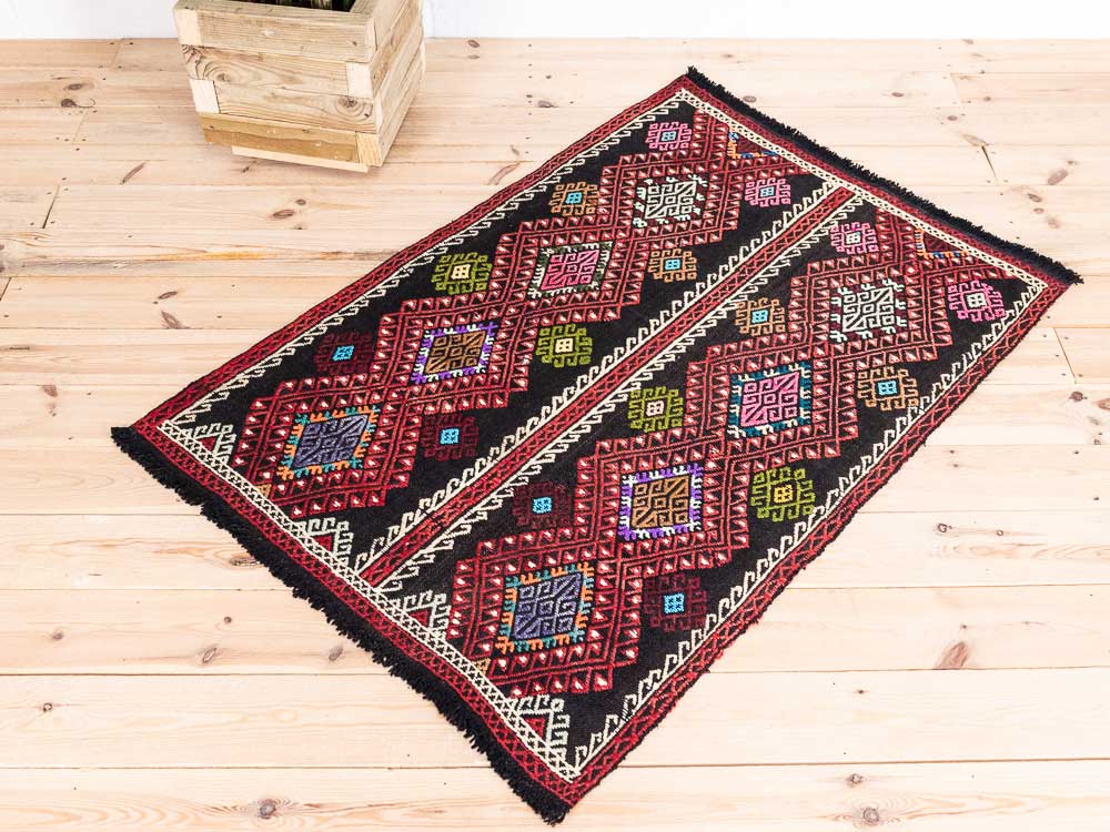 12773 Turkish Vintage Konya Cicim Kilim Rug 92x134cm (3 x 4.4ft)