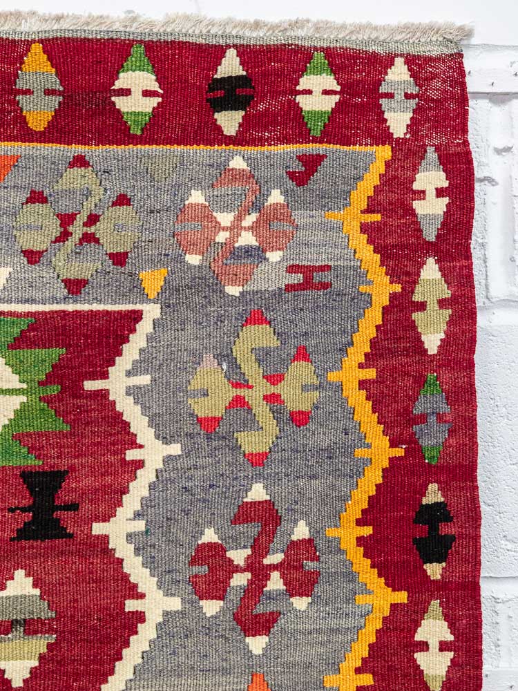 12781 Vintage Turkish Esme Kilim Rug 114x179cm (3.9 x 5.10ft)