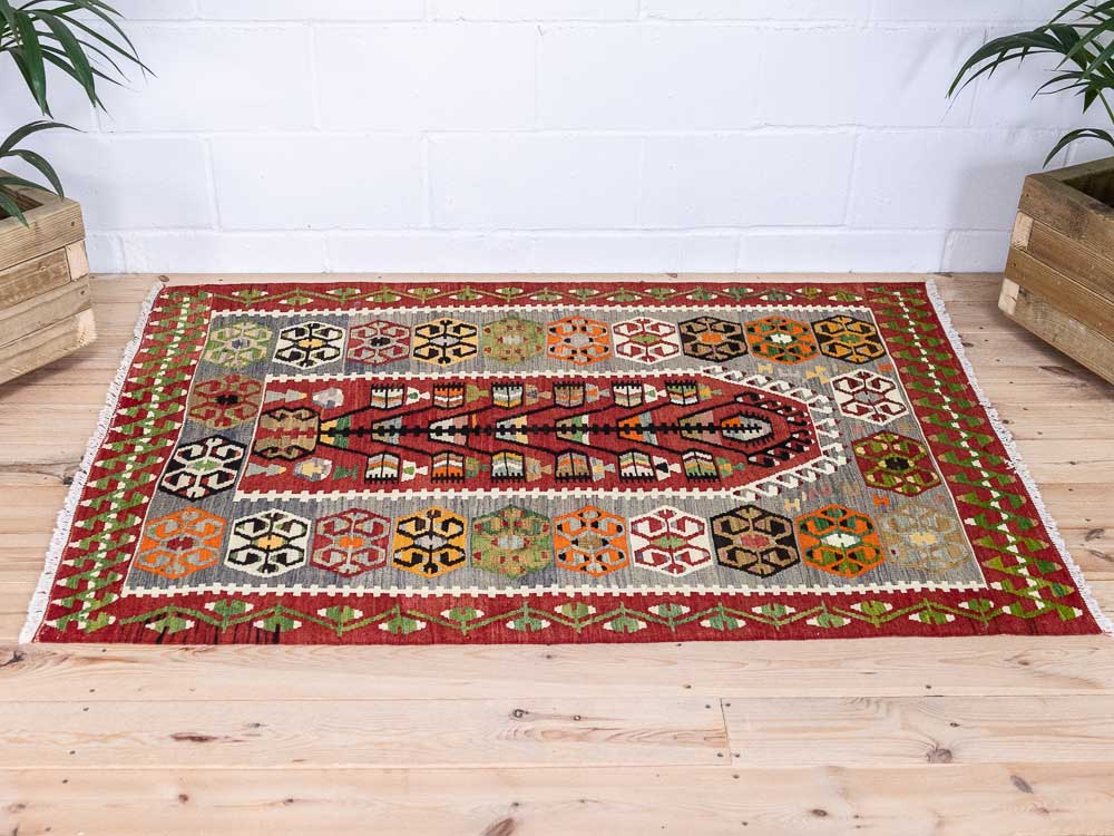 12785 Vintage Turkish Esme Kilim Rug 114x163cm (3.9 x 5.4ft)