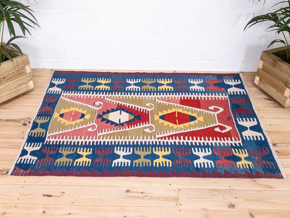 12786 Vintage Turkish Usak Kilim Rug 120x163cm (3.11 x 5.4ft)