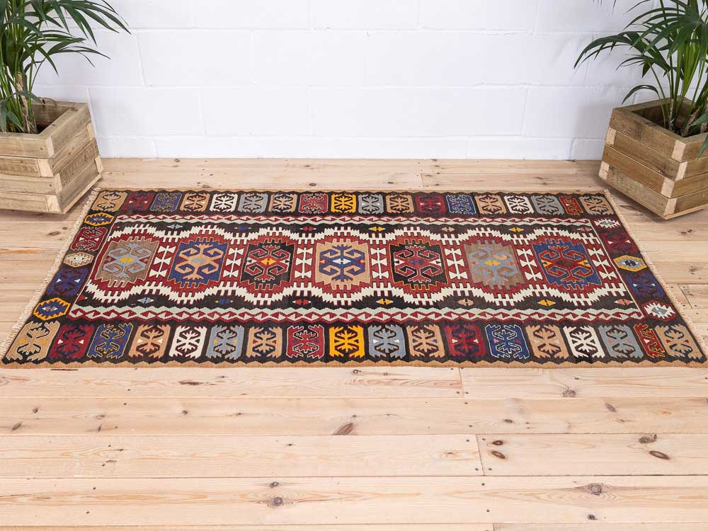 12787 Vintage Turkish Maras Kilim Rug 104x199cm (3.5 x 6.6ft)