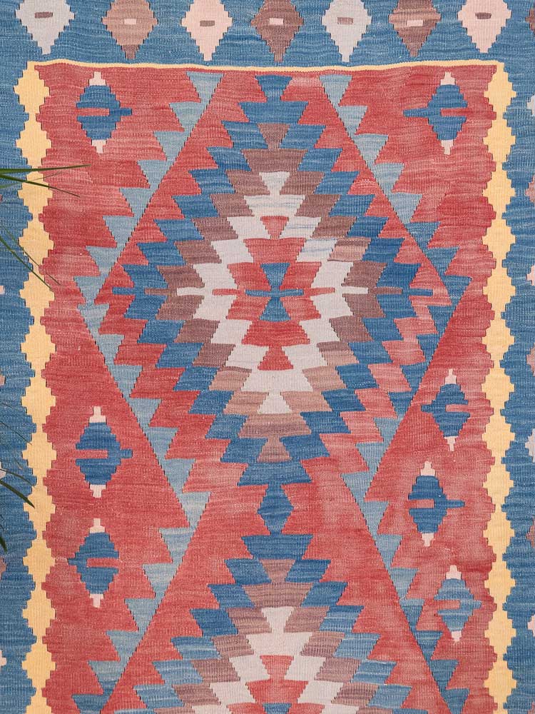 12790 Vintage Turkish Usak Kilim Rug 116x178cm (3.10 x 5.10ft)