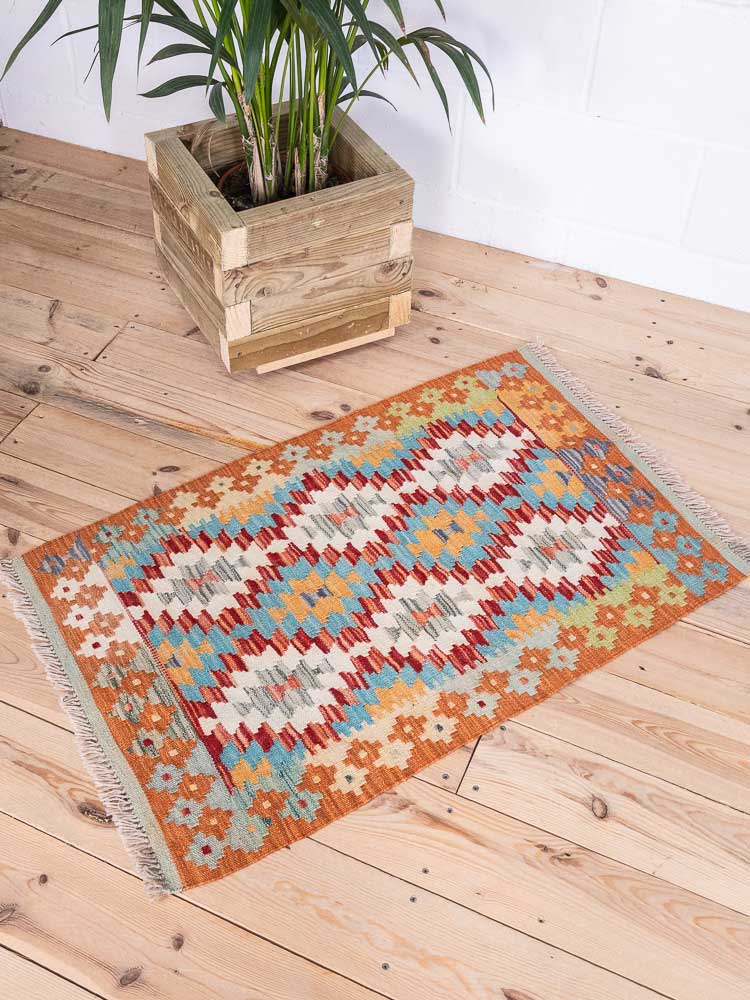 12807 Small Afghan Vegetable Dyed Kilim Rug 61x97cm (2 x 3.2ft)