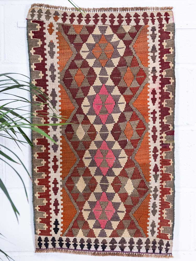 12826 Small Vintage Turkish Sivas Kilim Rug 53x88cm (1.9 x2.10ft)