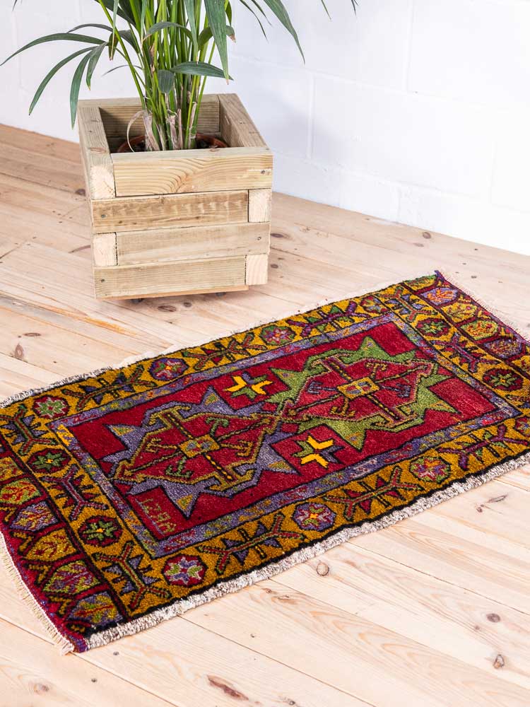 12827 Vintage Turkish Konya Rug 61x110cm (2 x 3.7ft)