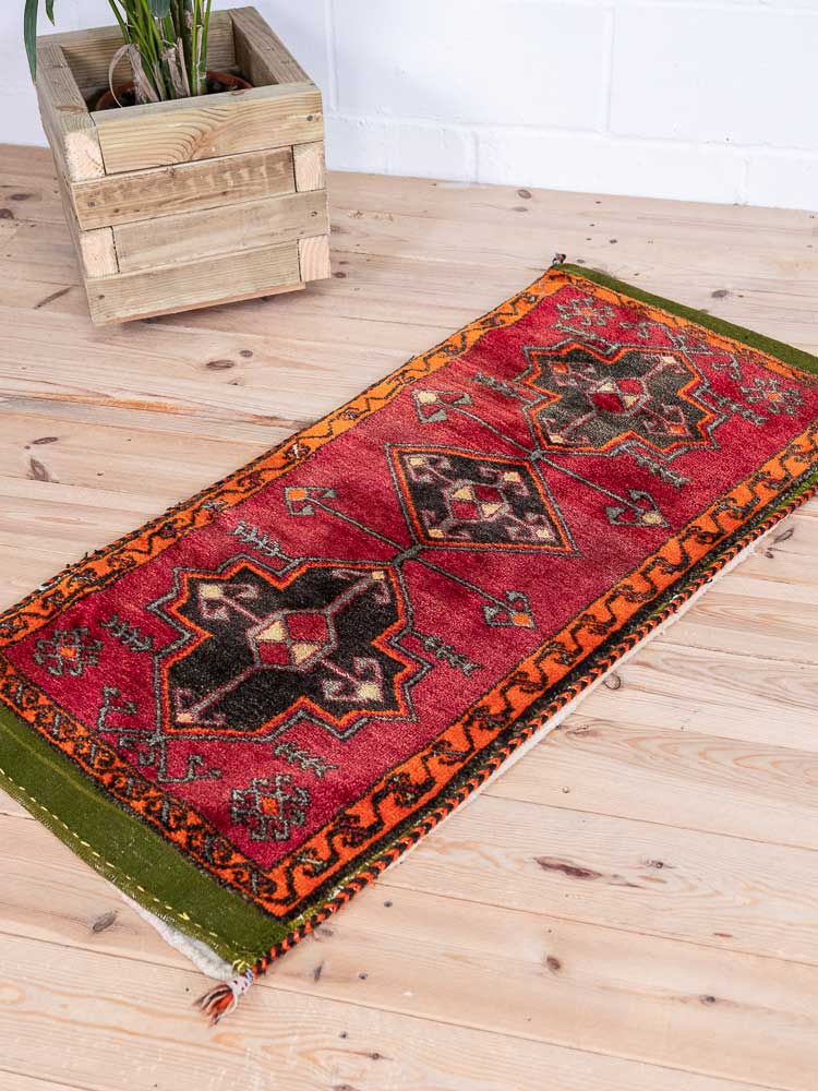 12829 Village Turkish Malatya Carpet Floor Cushion 57x121cm (1.10 x 3.11ft)